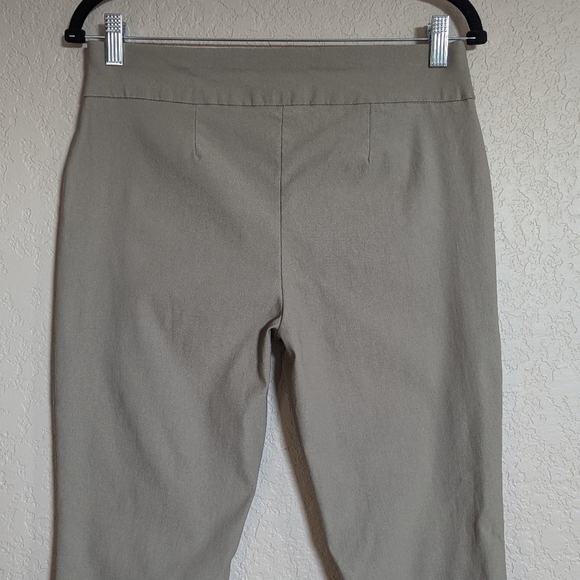 Chico's So Slimming Size 0.5( 6 ) Pull on Pants Stretch Slim St Leg Green - Picture 10 of 12